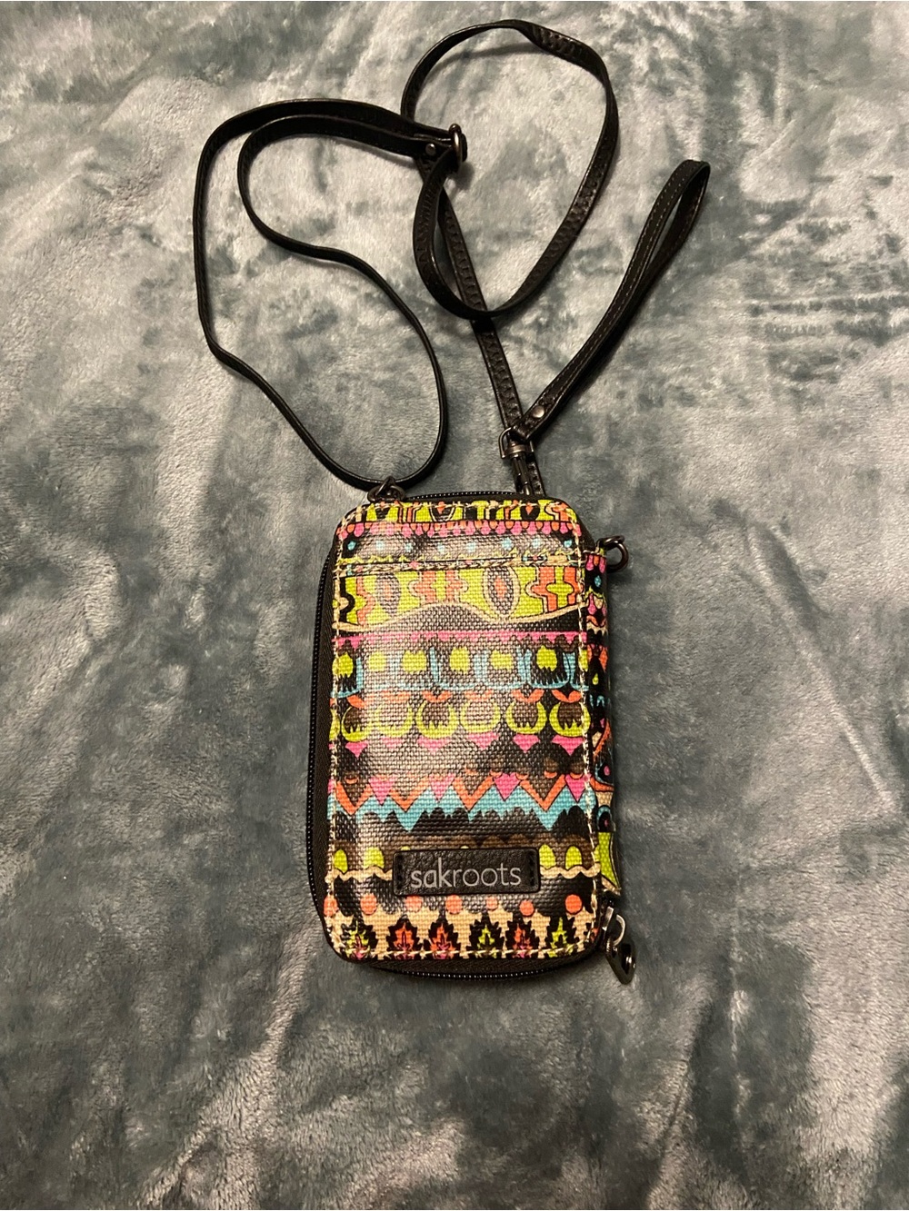 Sakroots Vibrant Tribal Print Crossbody Phone Wallet - Neon Multi